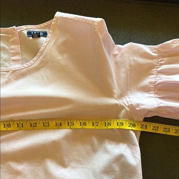 IZOD Women's Pink Blouse with Ruffle sleeves size Medium - Picture 6 of 7